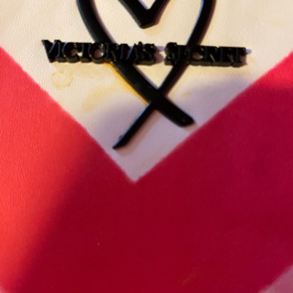 Fabulous 2 piece Victoria Secret bag set - Picture 3 of 4